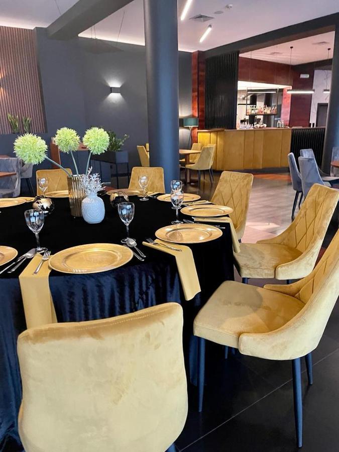 Hotel Hi-Fi Spa Nowy Tomyśl Екстериор снимка