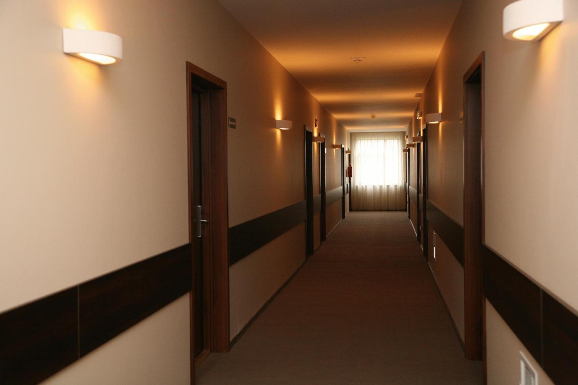 Hotel Hi-Fi Spa Nowy Tomyśl Екстериор снимка